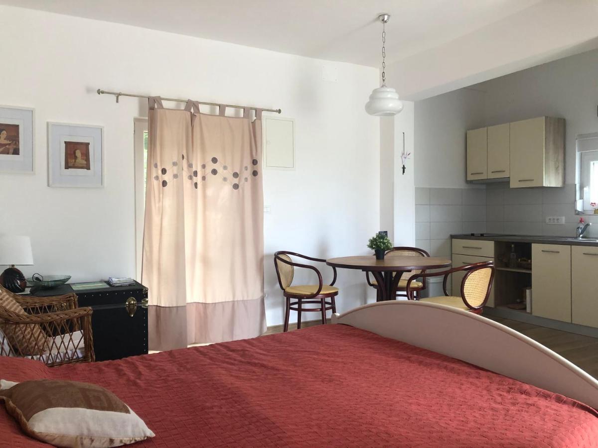 Apartmani Zvezdan Malinska Extérieur photo